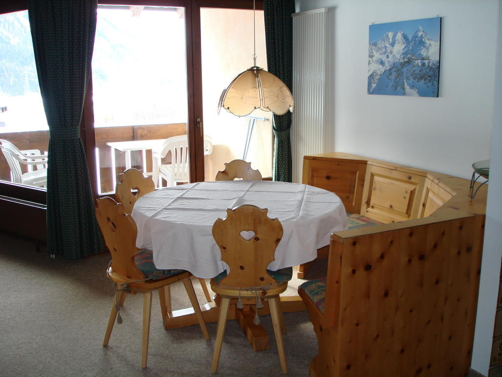 Residenz La Mora Lägenhet La Punt-Chamues-ch Rum bild